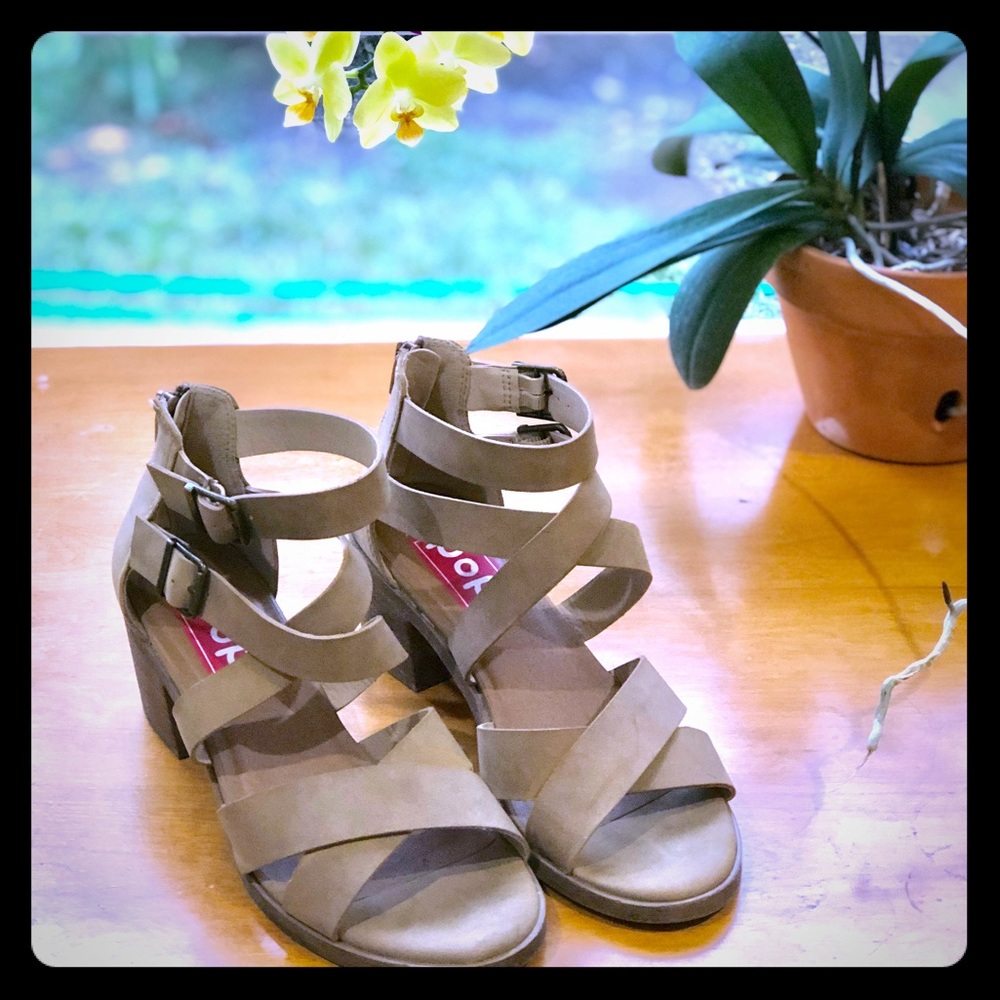 Tan Strappy Sandals, 8.5